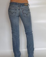 http://forummamici.ro/comunitate/uploads/thumbs/15436_jeans_femme_levis_571_0078_63_zoom.jpg