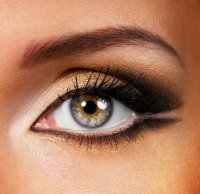 http://forummamici.ro/comunitate/uploads/thumbs/18814_bigstockphoto_beauty_golden-brown_make-up_3692578s600x600.jpg