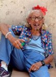 http://forummamici.ro/comunitate/uploads/thumbs/25442_old_lady-12775.jpg